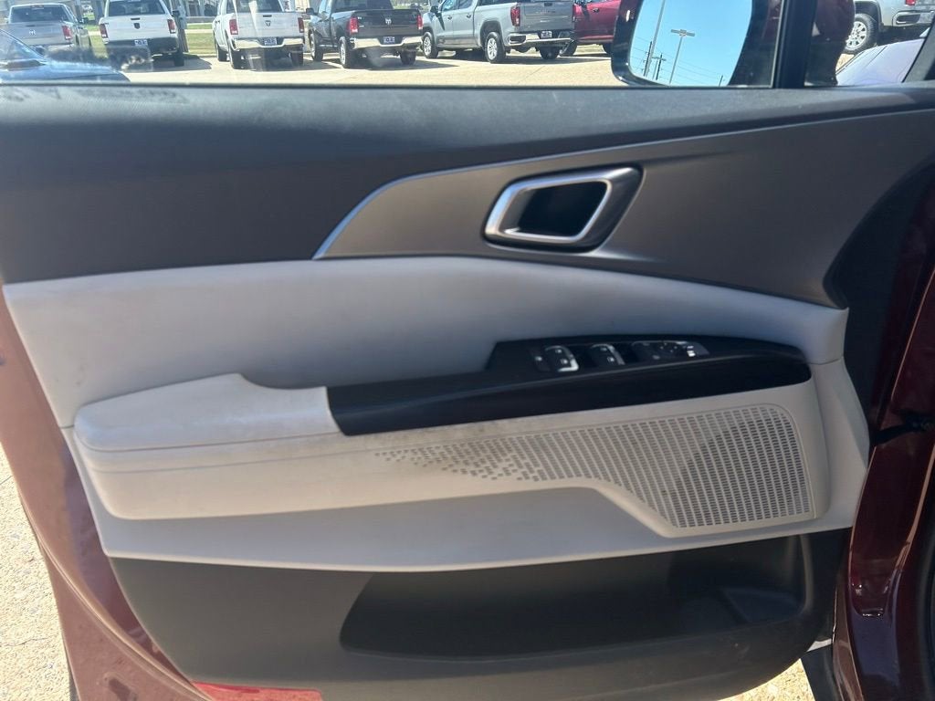2022 Kia Carnival MPV LX Seat Package