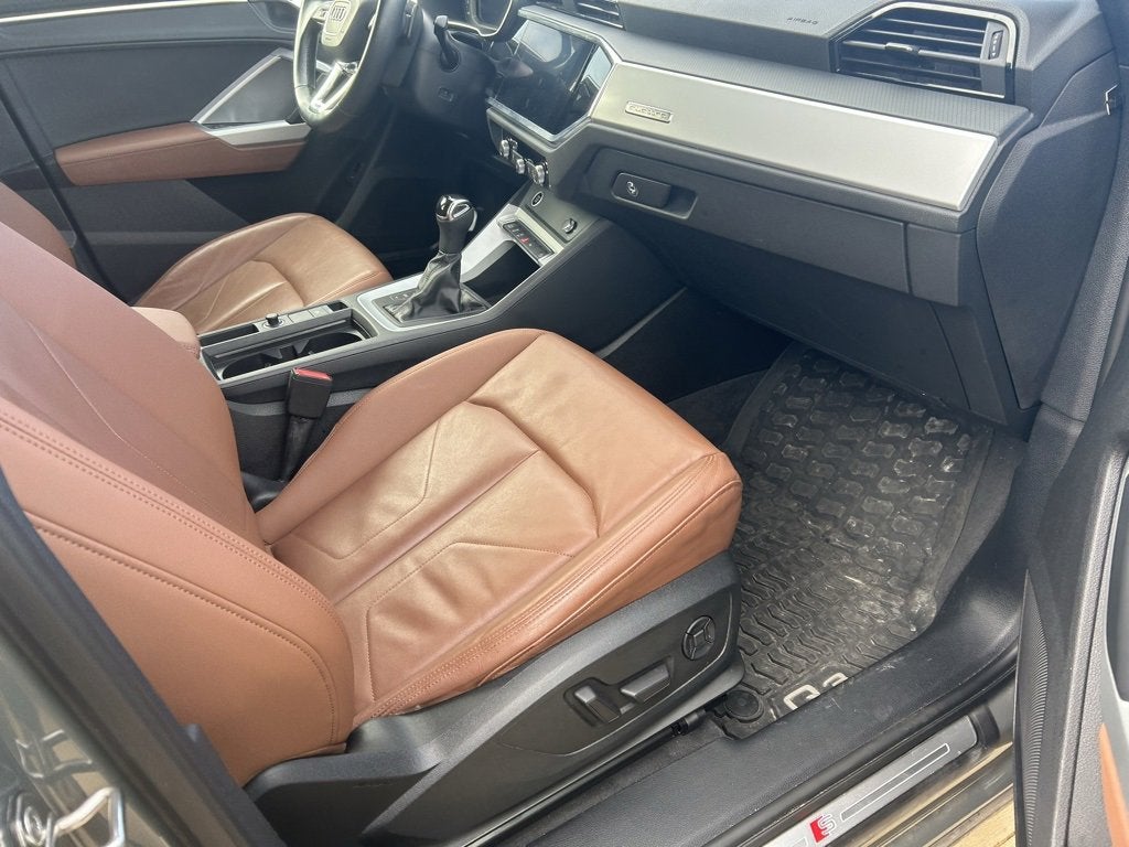 2021 Audi Q3 Premium 45 TFSI S line quattro Tiptronic