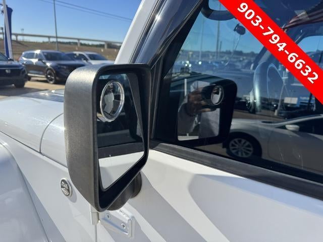 2012 Jeep Wrangler Unlimited 4WD 4dr Sahara