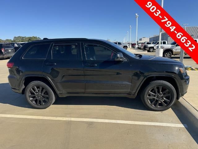 2017 Jeep Grand Cherokee Altitude 4x2 *Ltd Avail*