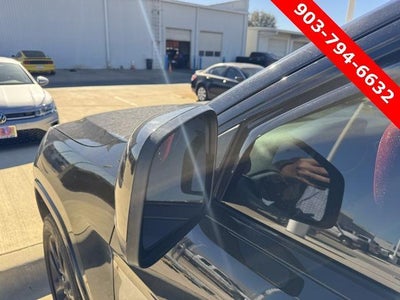 2017 Jeep Grand Cherokee Altitude 4x2 *Ltd Avail*