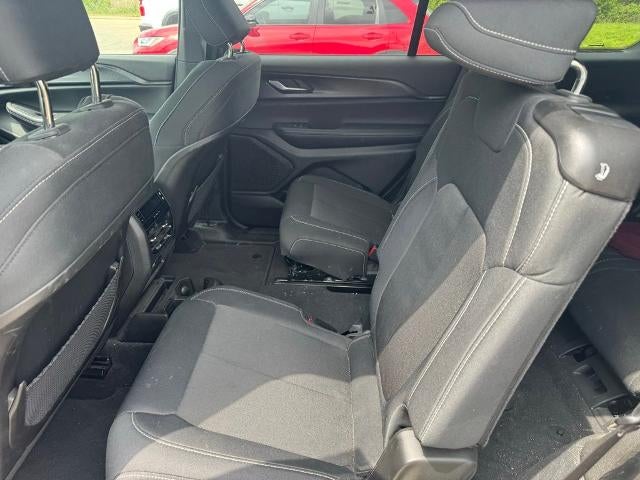 2024 Jeep Grand Cherokee L Laredo 4x4