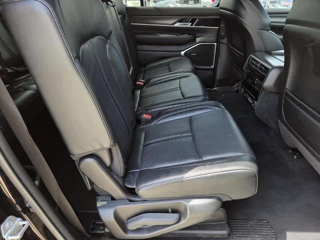 2023 Jeep Wagoneer L Series II 4x2