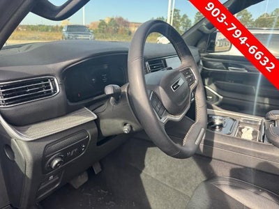 2024 Jeep Wagoneer L Series II 4x2 *Ltd Avail*