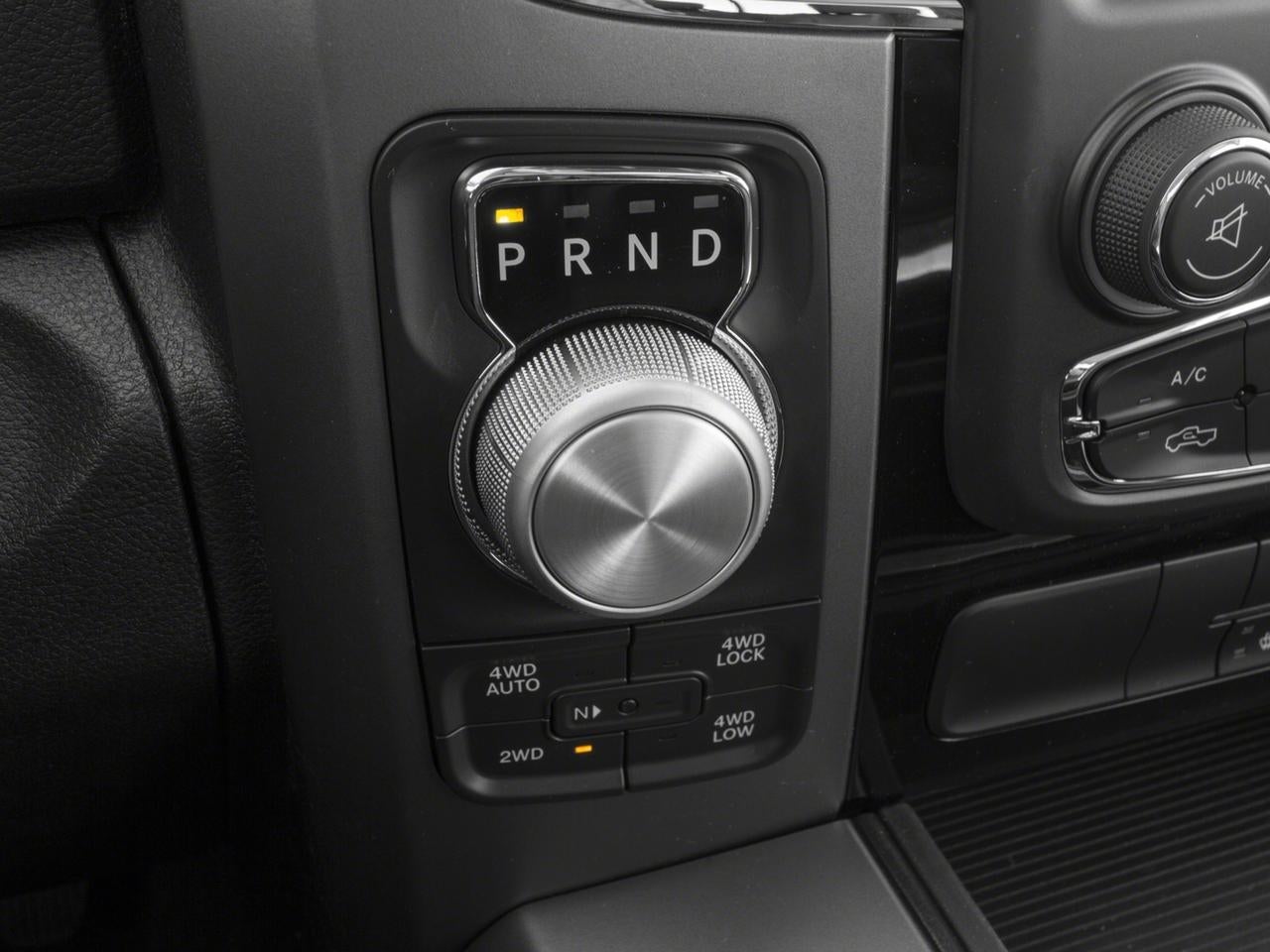 2016 RAM 1500 4WD Crew Cab 6.4 Ft Box Lone Star
