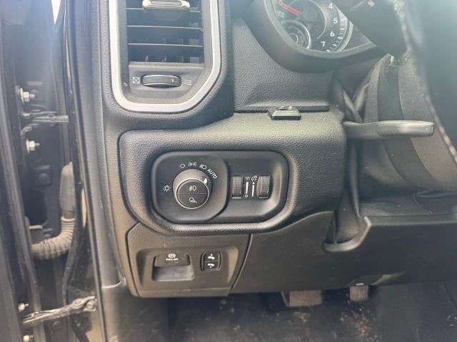 2019 RAM 1500 Big Horn/Lone Star 4x2 Crew Cab 5'7" Box