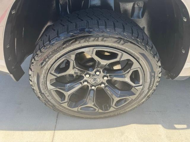 2022 RAM 1500 Limited 4x4 Crew Cab 5'7" Box