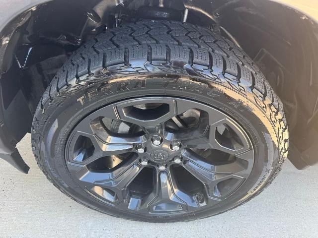 2022 RAM 1500 Limited 4x4 Crew Cab 5'7" Box