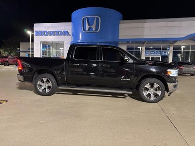 2022 RAM 1500 Laramie 4x4 Crew Cab 5'7" Box