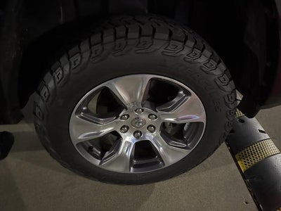 2022 RAM 1500 Laramie 4x4 Crew Cab 5'7" Box