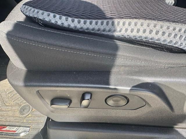 2023 Chevrolet Silverado 1500 Crew Cab Short Box 4-Wheel Drive LT 1LT