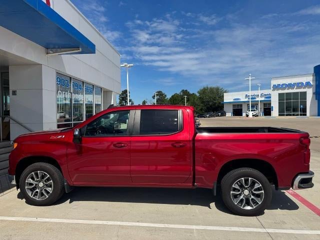2023 Chevrolet Silverado 1500 Crew Cab Short Box 4-Wheel Drive LT 1LT
