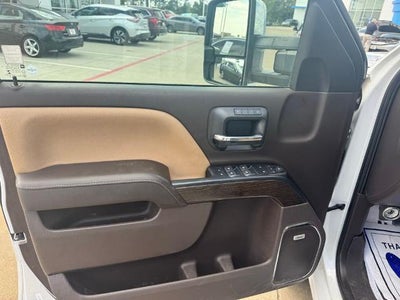 2019 GMC Sierra 3500HD Crew Cab Long Box 4-Wheel Drive Denali