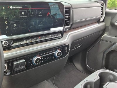 2025 GMC Sierra 1500 Crew Cab Short Box 4-Wheel Drive SLT
