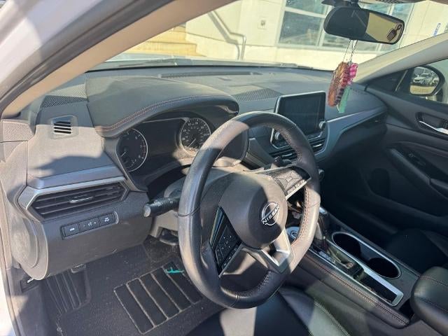 2023 Nissan Altima 2.5 SR Sedan
