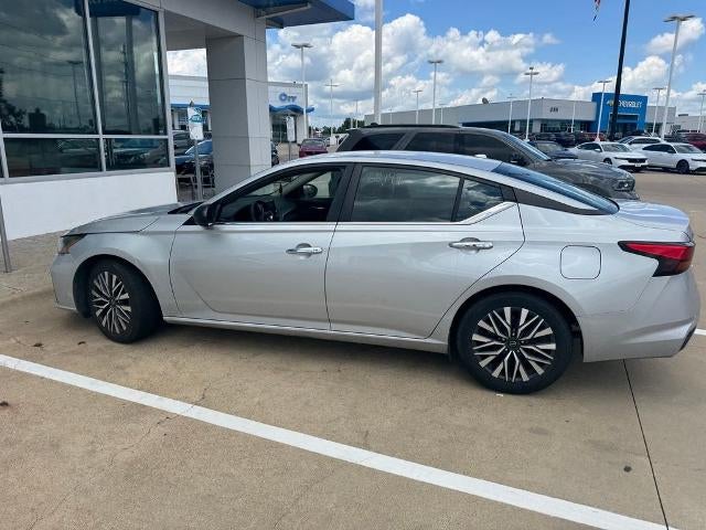 2024 Nissan Altima 2.5 SV Sedan