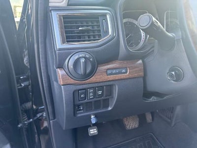 2017 Nissan Titan XD 4x4 Diesel Crew Cab Platinum Reserve