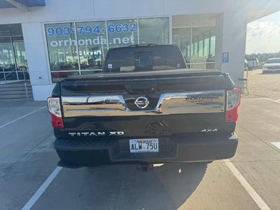 2017 Nissan Titan XD 4x4 Diesel Crew Cab Platinum Reserve
