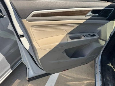 2022 Volkswagen Atlas 3.6L V6 SE w/Technology 4MOTION