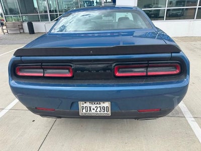 2020 Dodge Challenger SXT RWD