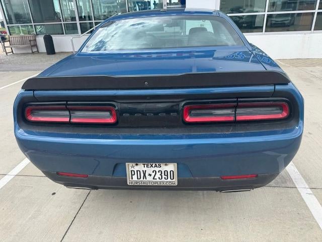 2020 Dodge Challenger SXT RWD