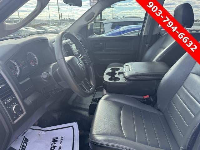 2022 RAM 1500 Classic Tradesman 4x4 Crew Cab 5'7" Box