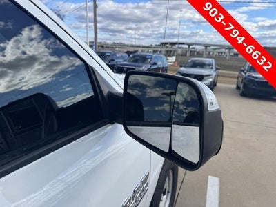 2022 RAM 1500 Classic Tradesman 4x4 Crew Cab 5'7" Box