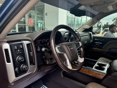 2018 GMC Sierra 1500 Crew Cab Short Box 4-Wheel Drive SLT