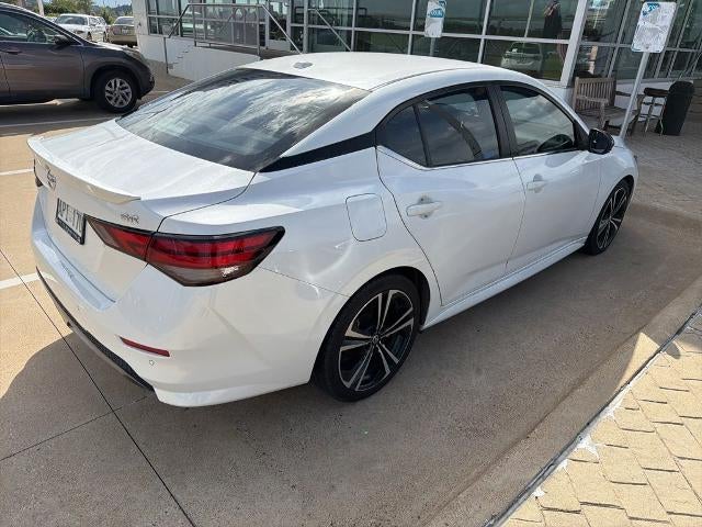 2023 Nissan Sentra SR CVT