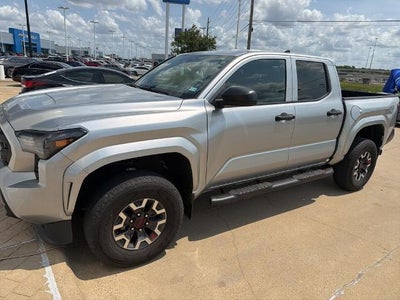 2024 Toyota Tacoma 2WD 2WD SR Double Cab 5' Bed AT (GS)