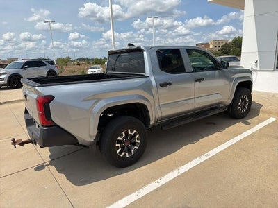 2024 Toyota Tacoma 2WD 2WD SR Double Cab 5' Bed AT (GS)