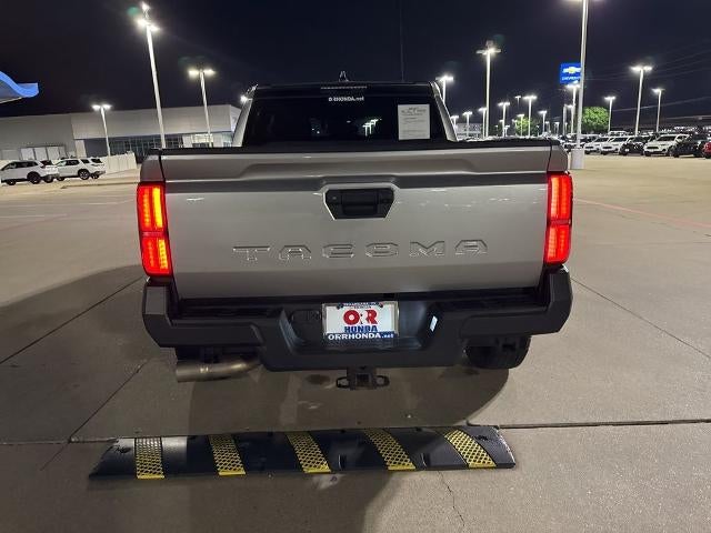 2024 Toyota Tacoma 2WD 2WD SR Double Cab 5' Bed AT (GS)