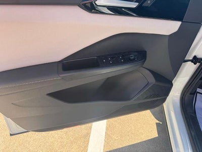 2025 Volkswagen Taos S FWD