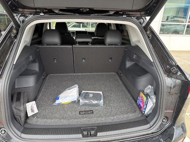 2025 Volkswagen Tiguan 2.0T SE FWD