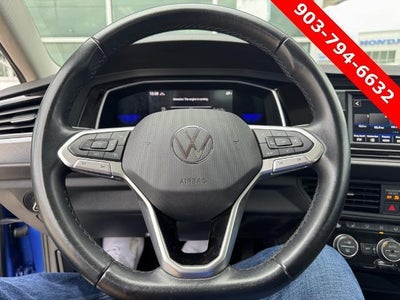 2023 Volkswagen Jetta SE Auto