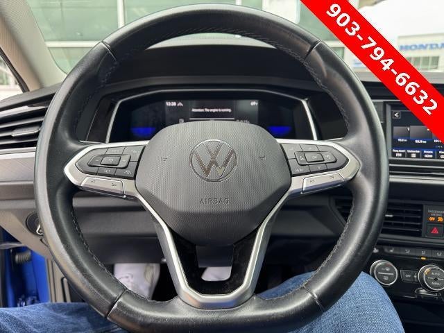 2023 Volkswagen Jetta SE Auto