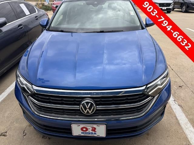 2023 Volkswagen Jetta SE Auto
