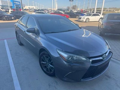 2017 Toyota Camry SE Auto (SE)