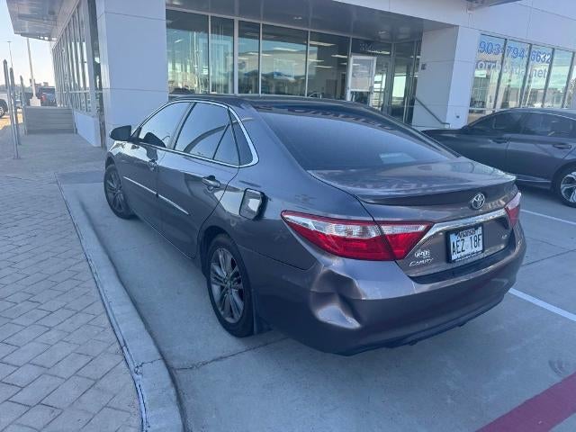 2017 Toyota Camry SE Auto (SE)