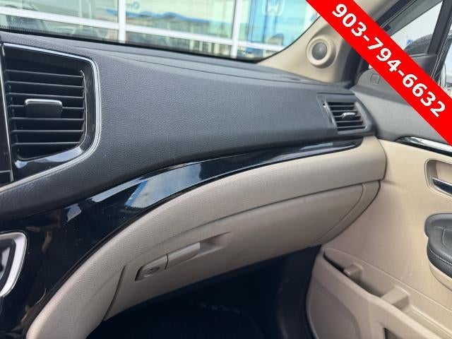 2022 Honda Pilot Touring 7-Passenger 2WD