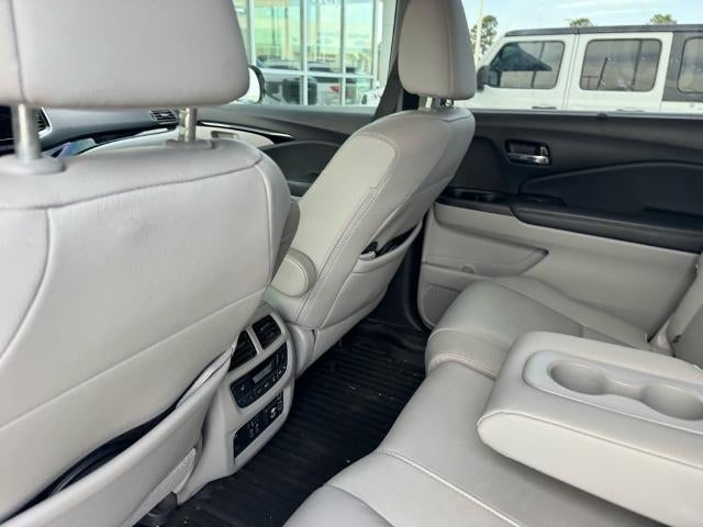 2021 Honda Pilot Touring 8-Passenger 2WD