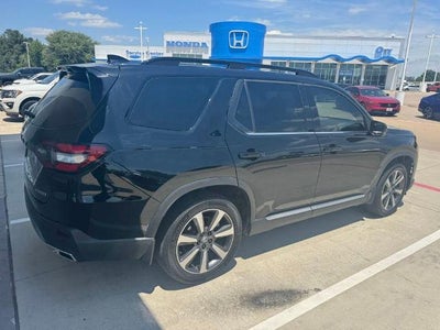 2023 Honda Pilot Touring 2WD