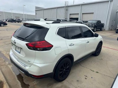 2017 Nissan Rogue FWD SV