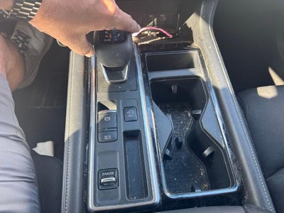 2022 Nissan Pathfinder SV 2WD