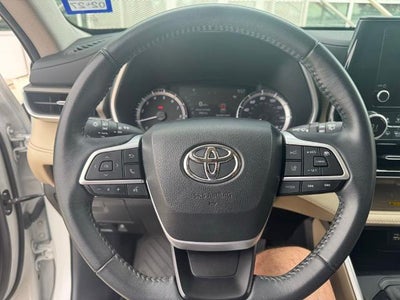 2023 Toyota Highlander XLE FWD (Natl)