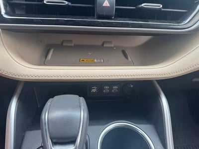 2023 Toyota Highlander XLE FWD (Natl)