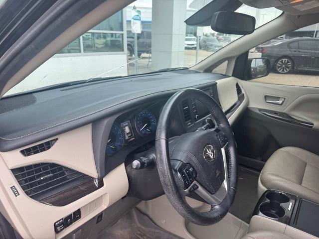 2020 Toyota Sienna XLE Premium FWD 8-Passenger (Natl)