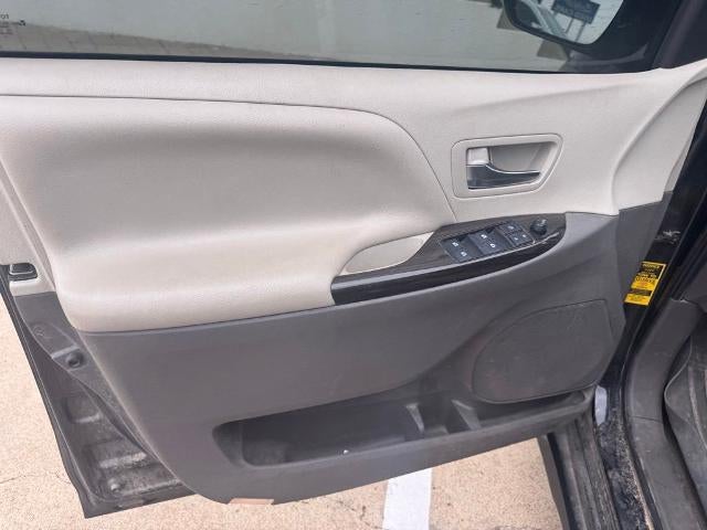 2020 Toyota Sienna XLE Premium FWD 8-Passenger (Natl)