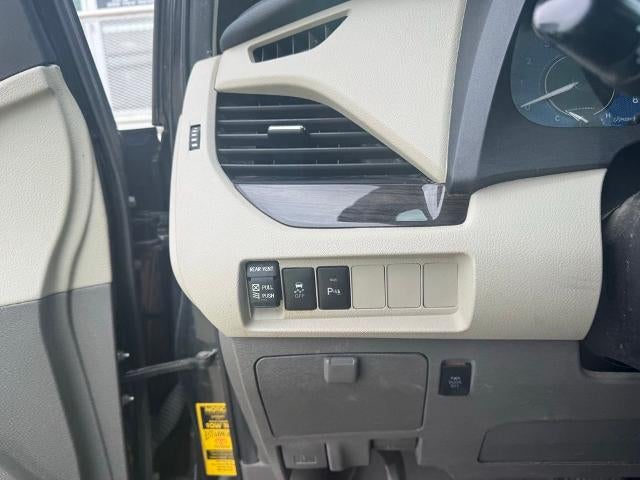 2020 Toyota Sienna XLE Premium FWD 8-Passenger (Natl)