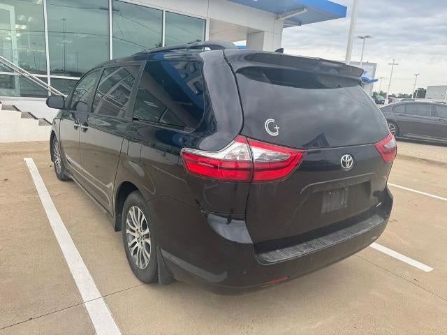 2020 Toyota Sienna XLE Premium FWD 8-Passenger (Natl)